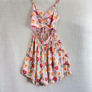 Hollister Pink Tropical Floral Cutout Romper w/Ruched Tie Front Sweetheart‎ Neck